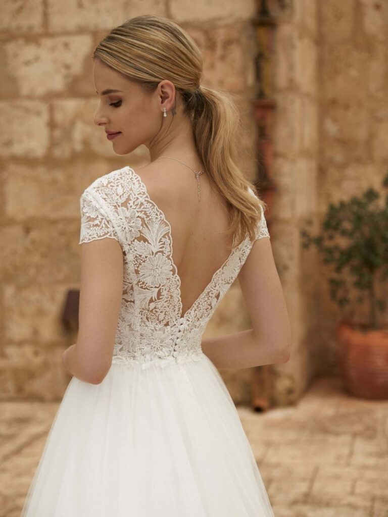 bianco-evento-bridal-dress-hannah-_4_
