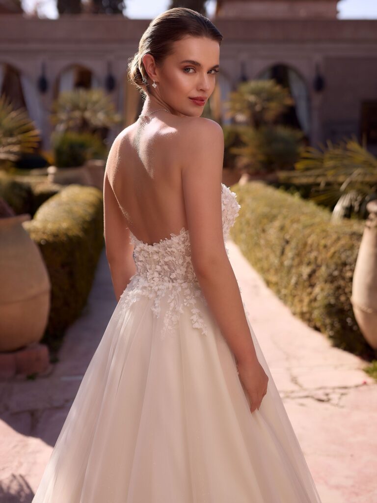 bianco-evento-bridal-dress-lauren-_4_